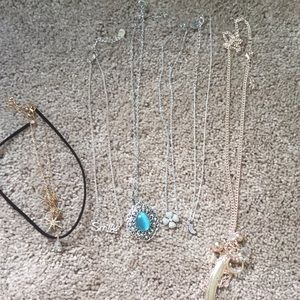 Women’s necklaces